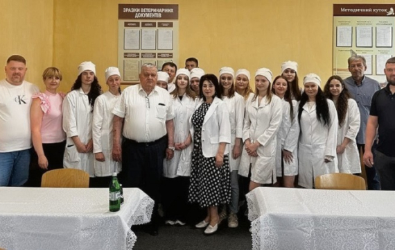 Ін’єкції професіоналізму: як у Мукачівському фаховому коледжі гартують захисників епізоотичного благополуччя