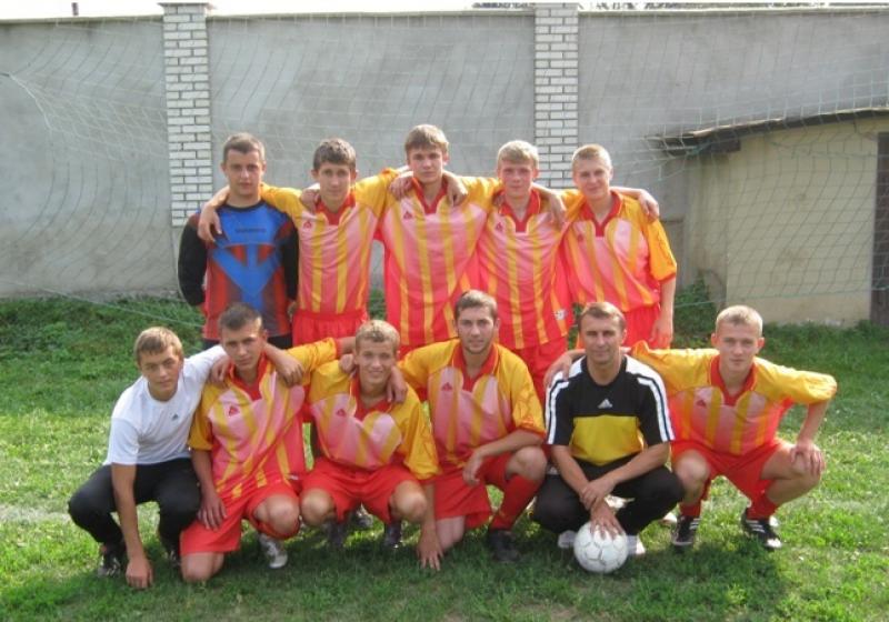 Секція з футболу