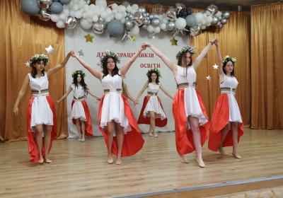 День працiвникiв освiти 2 жовтня 2025